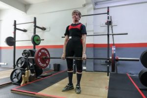deadlift, active ageing, barbell training, powerlifting, strength training