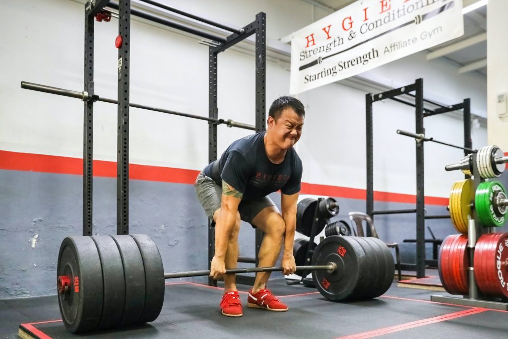 Iron Plates vs Bumper Plates Why Does Iron Feel Heavier Even With The